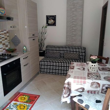 Holiday House Marlin Giardini Naxos Bagian luar foto