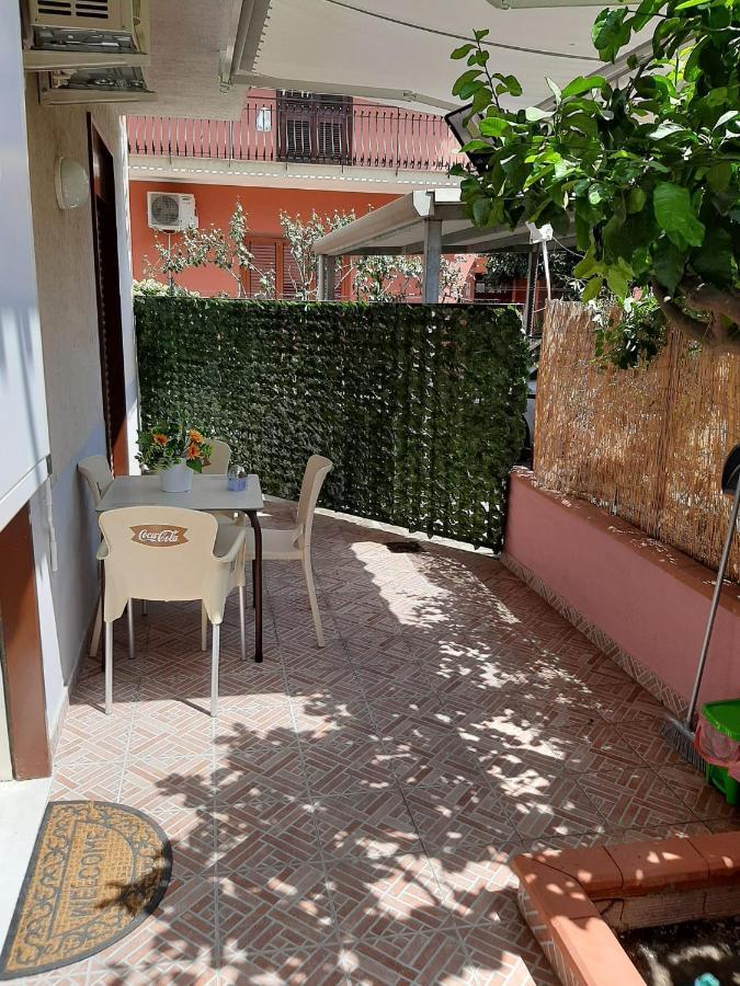 Holiday House Marlin Giardini Naxos Bagian luar foto