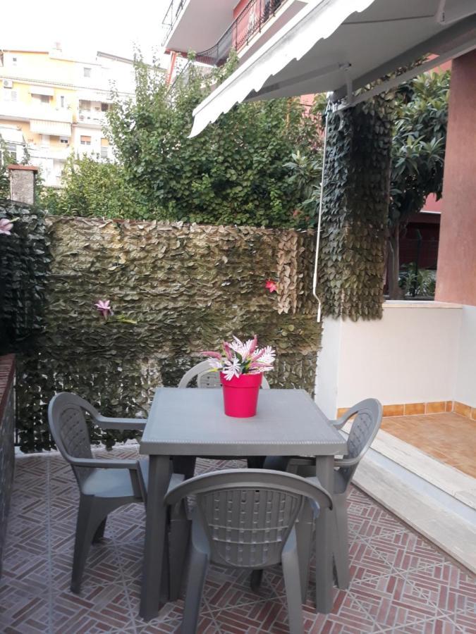 Holiday House Marlin Villa Giardini Naxos Bagian luar foto