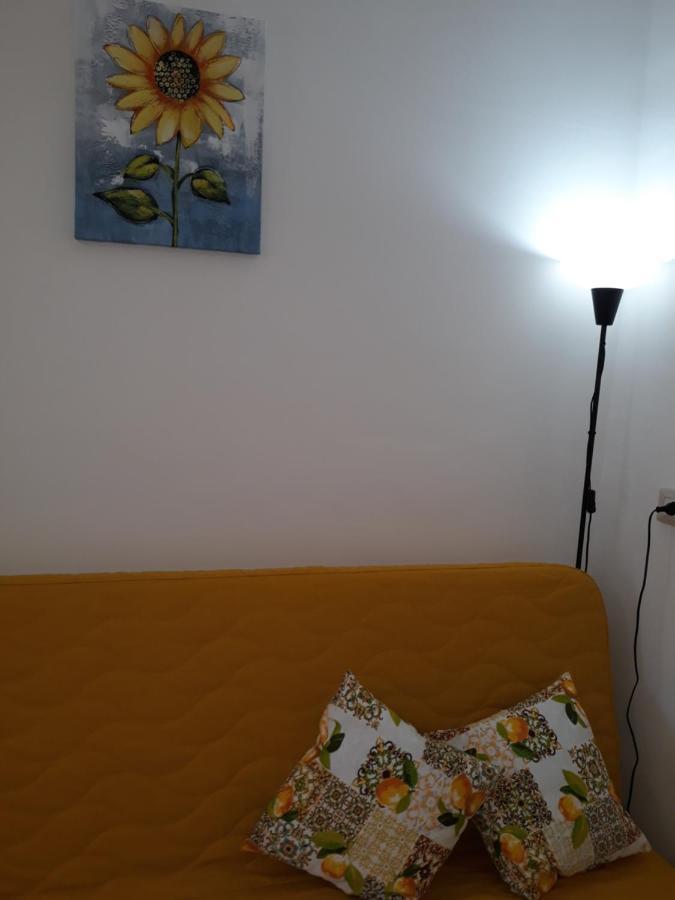 Holiday House Marlin Giardini Naxos Bagian luar foto