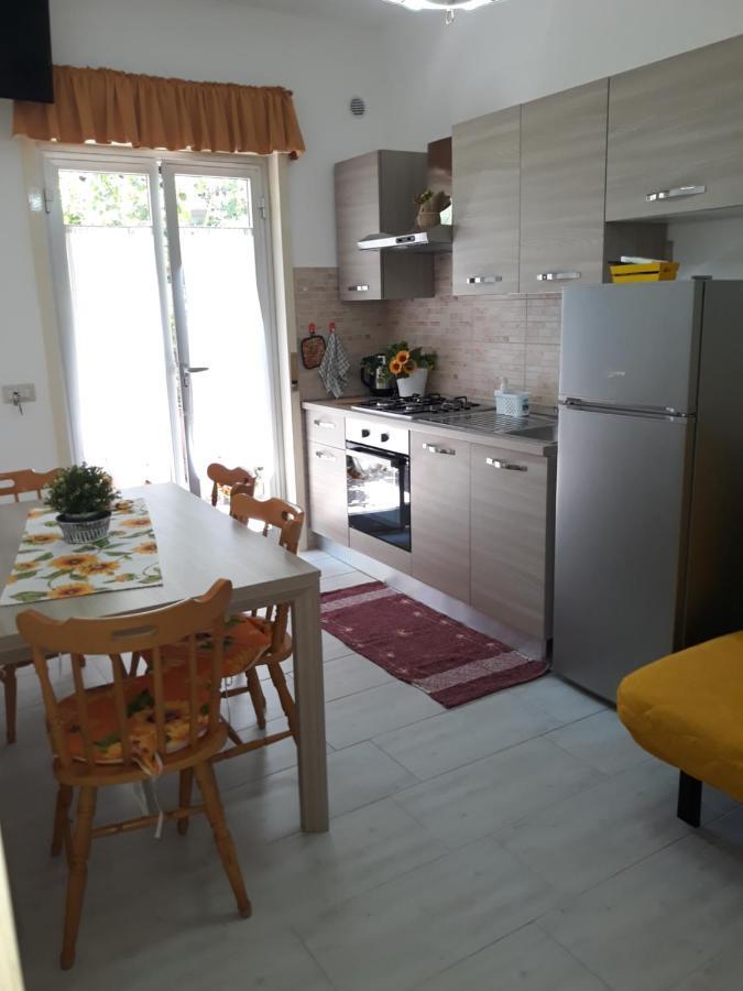 Holiday House Marlin Giardini Naxos Bagian luar foto