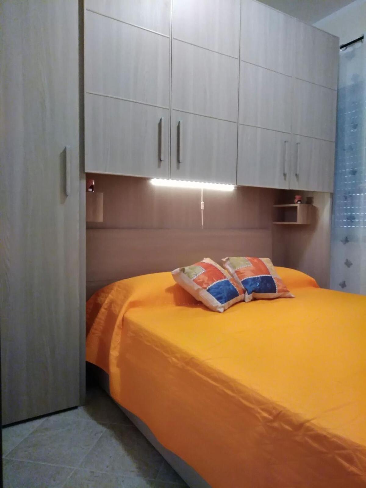Holiday House Marlin Giardini Naxos Bagian luar foto