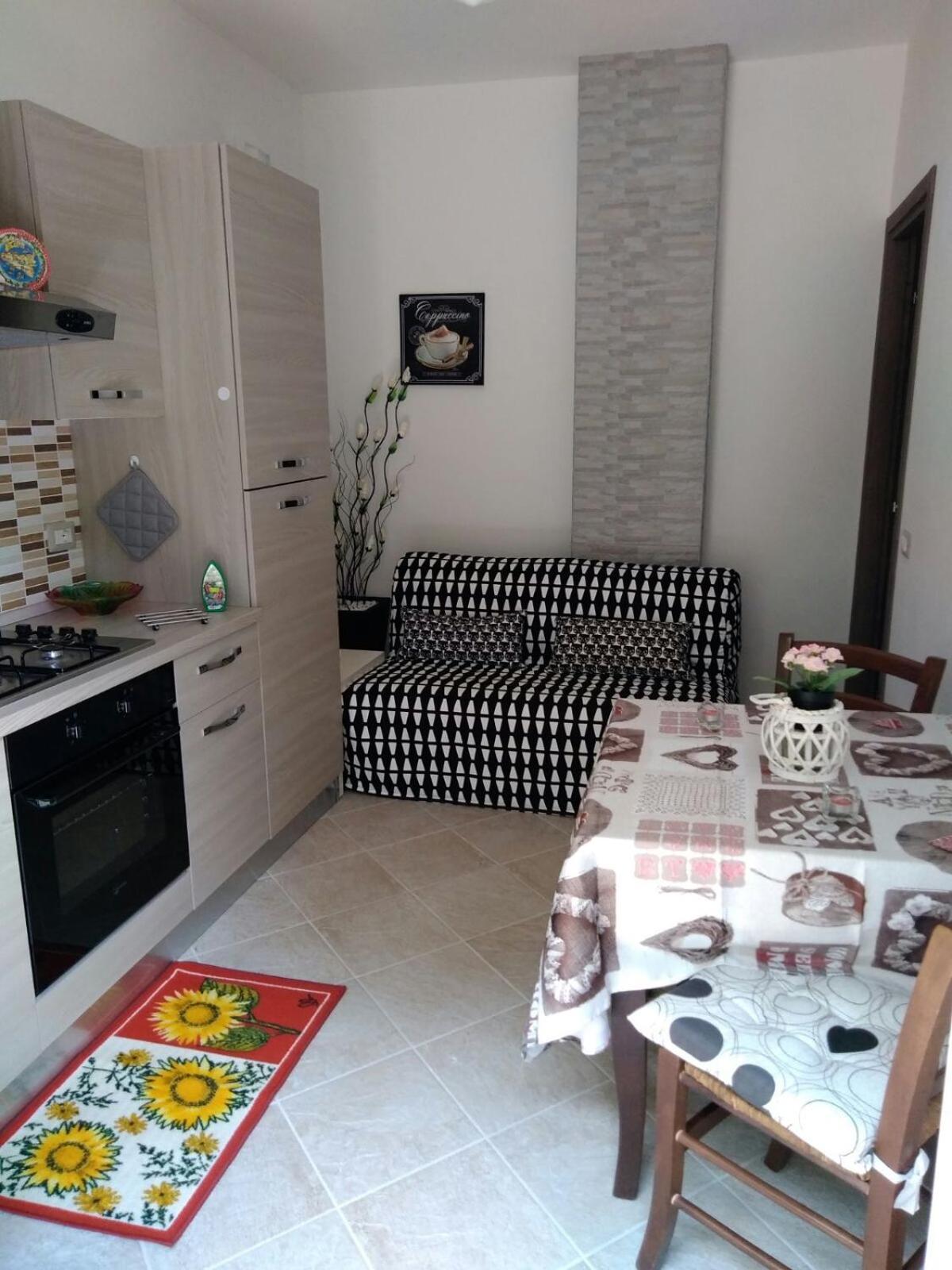 Holiday House Marlin Giardini Naxos Bagian luar foto