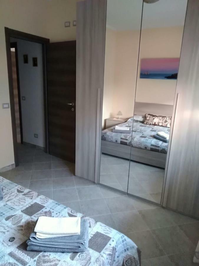Holiday House Marlin Giardini Naxos Bagian luar foto