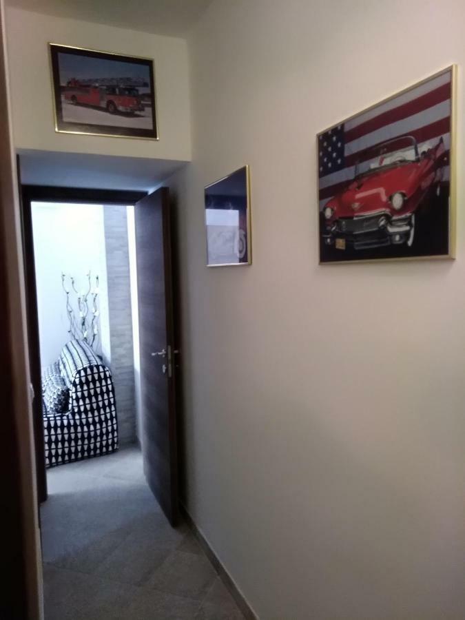 Holiday House Marlin Giardini Naxos Bagian luar foto