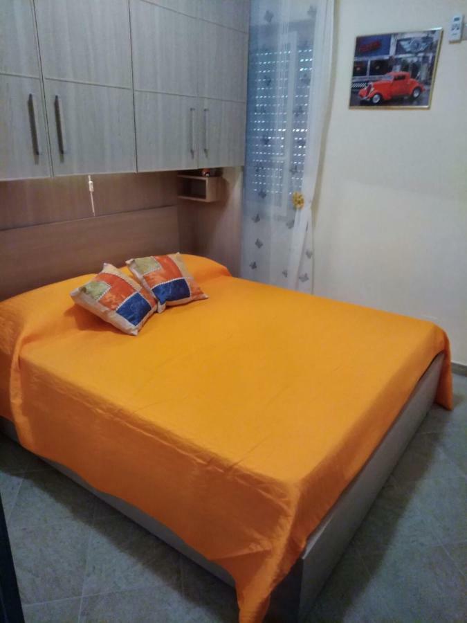 Holiday House Marlin Giardini Naxos Bagian luar foto