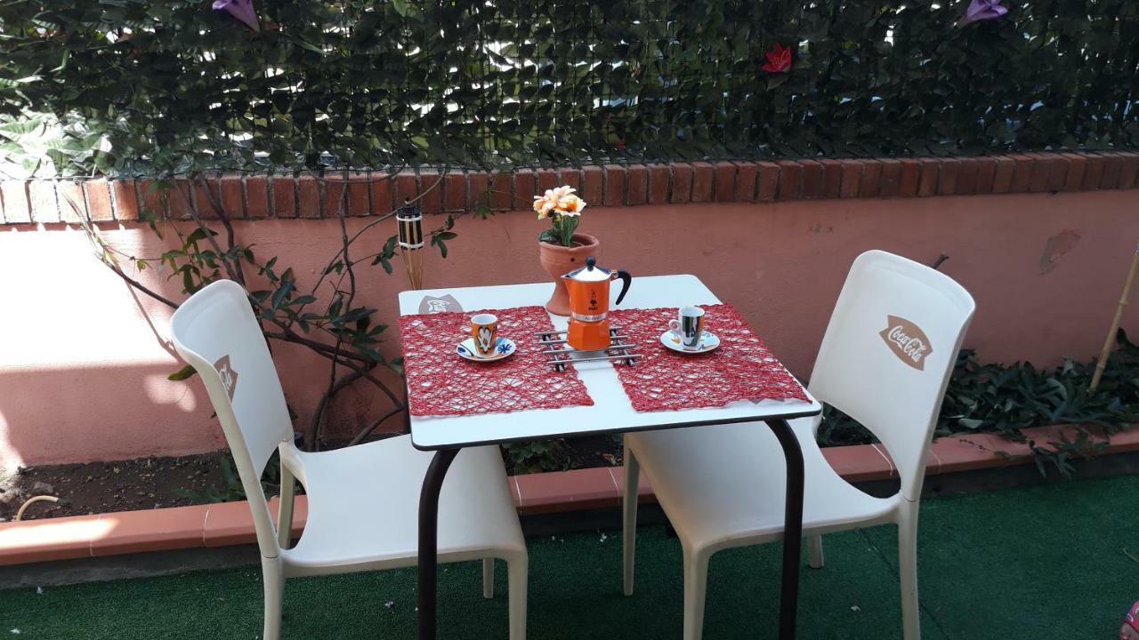 Holiday House Marlin Giardini Naxos Bagian luar foto