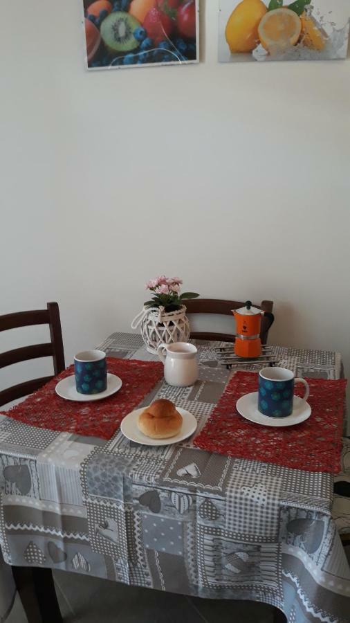 Holiday House Marlin Giardini Naxos Bagian luar foto