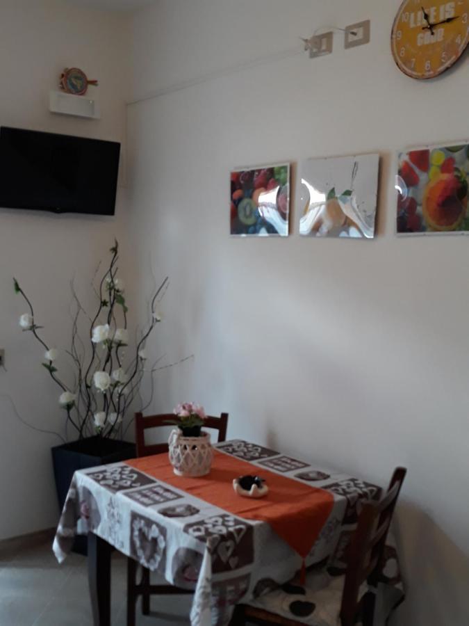 Holiday House Marlin Giardini Naxos Bagian luar foto